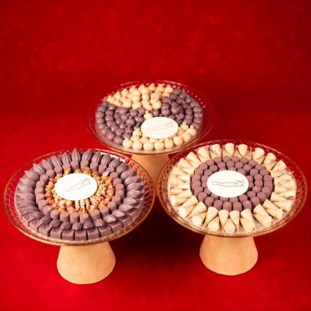 Royal Bite Chocolates-Luxury Wadding Chocolates Tray